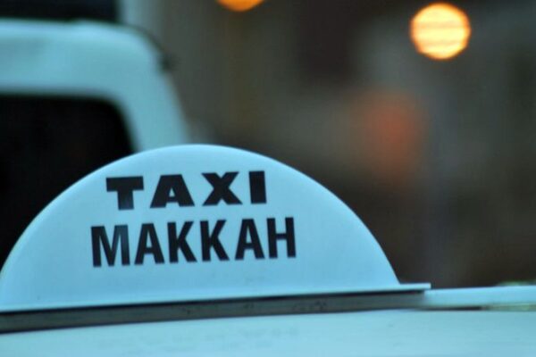 Book Your Makkah to Madinah Taxi Now for a Smooth Ride