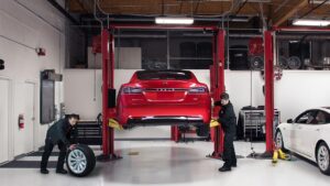 Is a Service Center Tesla in Delaware County, PA Worth the Cost? Pros and Cons
