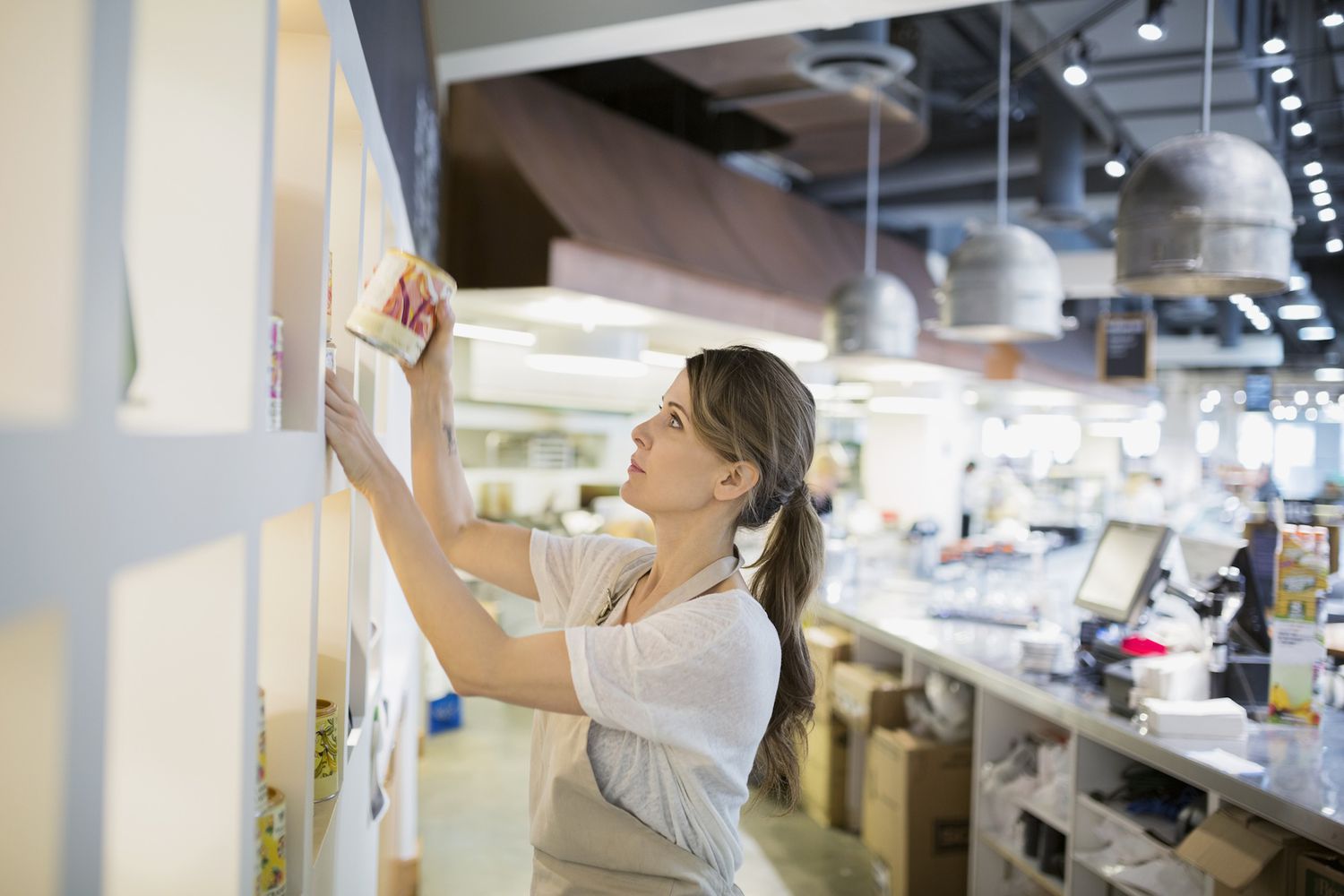 How Wire Display Stands Can Boost Retail Sales and Customer Engagement