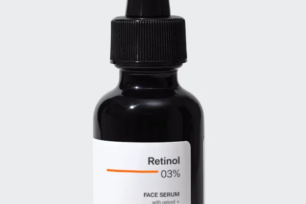 A Guide to Retinol Face Serum Strengths and When to Use Them